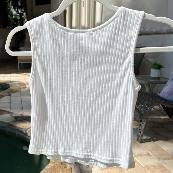 Sleeveless Cream Ribbed Top - Picture 9 of 16